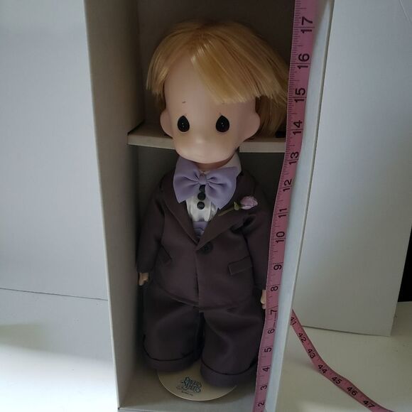 Precious Moments Doll - Picture 10 of 11